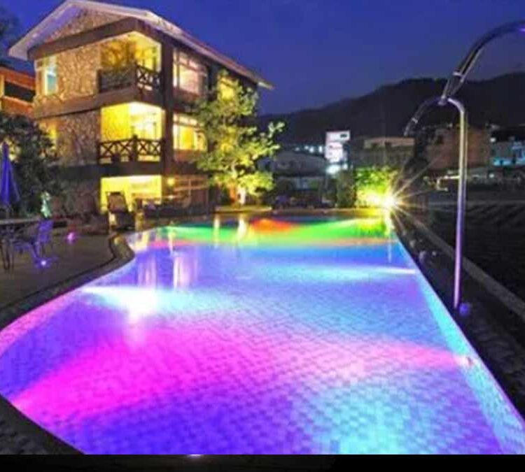 Swimming Pool Lights
