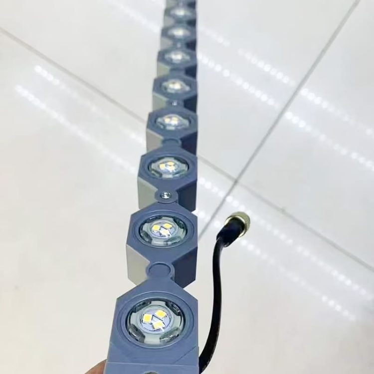 FL3020 03